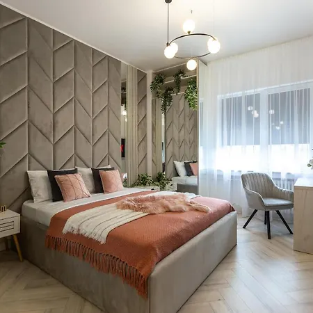 Wonderful 1br By Dambovita River: Old Town Bliss * Bukarest