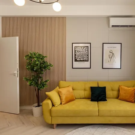 Wonderful 1br By Dambovita River: Old Town Bliss Appartement Bucarest